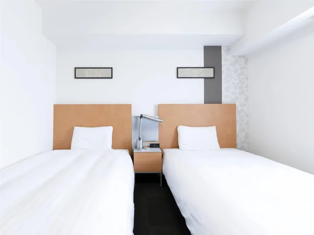 Room, Twin Beds, Comfort Hotel Central International Airport 1/2