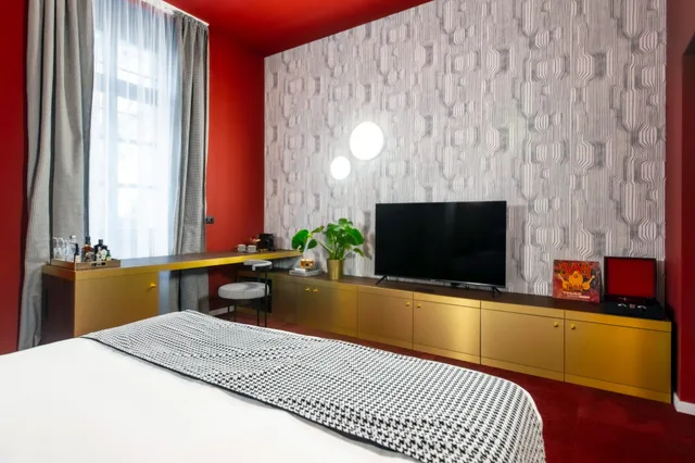 Deluxe, King Bed, Stories Boutique Hotel 3/4