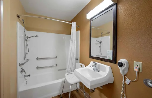 استوديو بسريرين مزدوجين لذوي الإعاقة، Extended Stay America Los Angeles - Burbank Airport 8/10