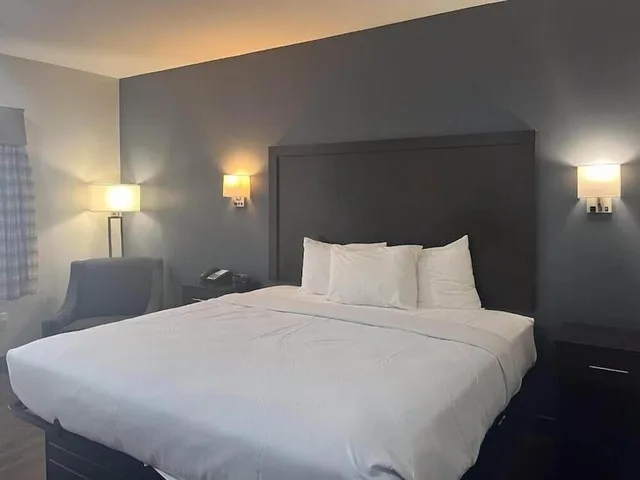 غرفة بسرير مزدوج بمطبخ لذوي الإعاقة، Studio 6 Extended stay Bossier City, LA - Shreveport 2/10