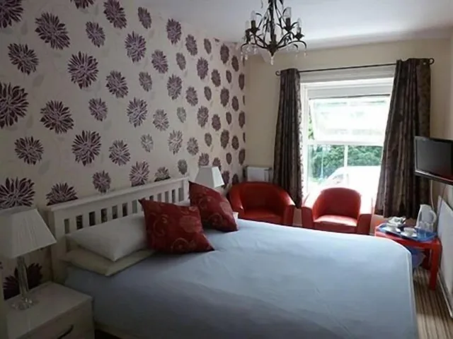 غرفة بسرير مزدوج بحمام خاص، Hedgefield House 1/2