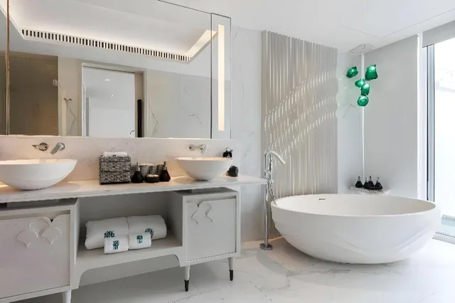 Pool, Suite, 2 Queen Beds, Partial Ocean View، Banyan Tree Krabi 4/8