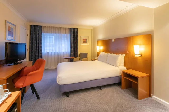 غرفة قياسية بسرير مزدوج لذوي الإعاقة، Holiday Inn London - Regent's Park by IHG 1/4