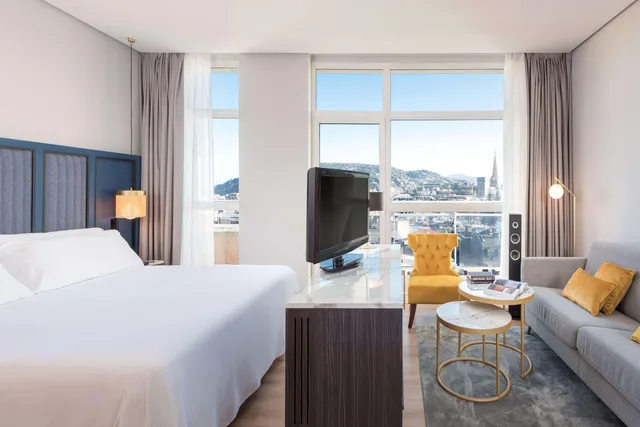 جناح جونيور بشرفة، Hotel San Sebastian Orly, Affiliated by Melia 2/8
