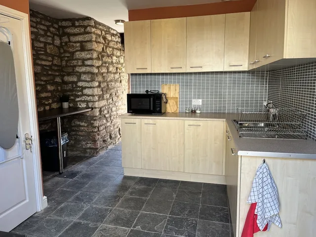 Family, Apartment, 1 Double and 2 Bunk Beds، Picton House Hotel 4/4