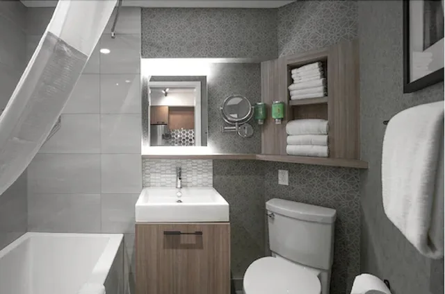 1 Bedroom, Condo, 1 Queen and 1 Murphy Bed, Queen Murphy Bed، Lake Louise Inn 2/2