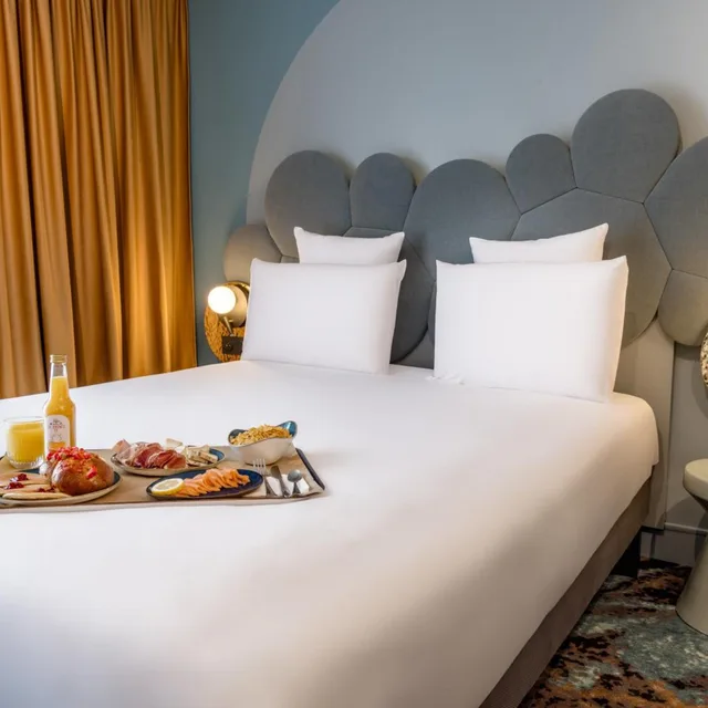 Privilege, Mercure Annecy Centre 2/10