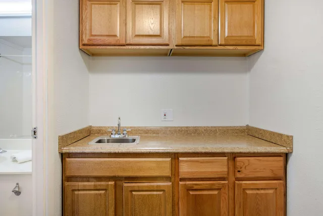 Room, Double Bed, Rodeway Inn Auburn Hills - Detroit 6/6