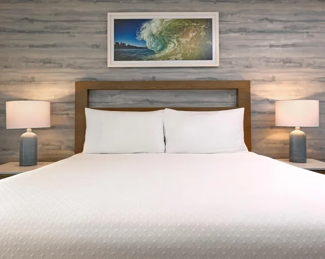 غرفة بسرير كينج بإطلالة جزئية على البحر لذوي الإعاقة، The Wayfarer San Diego 4/5