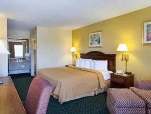 1 King Bed - Smoking, Micfridge، Motel6 Jackson, MS - Southwest 9/10