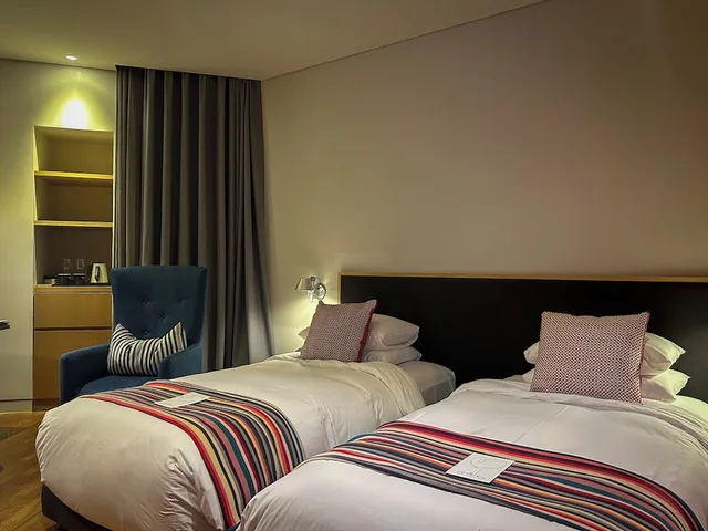 East Twin Bath، La Casa Hotel Seoul 1/9