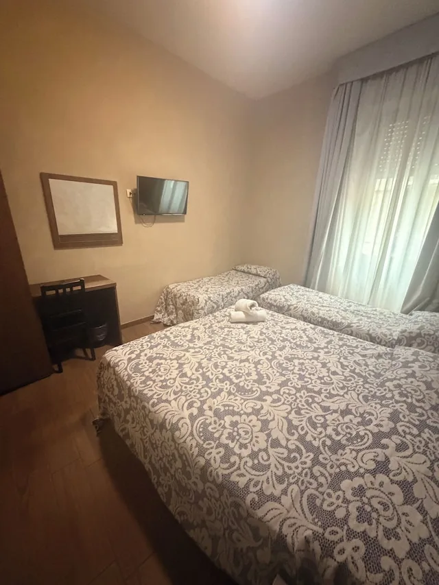 غرفة رباعية بأربعة أسرّة، Hotel Corvetto 6/10