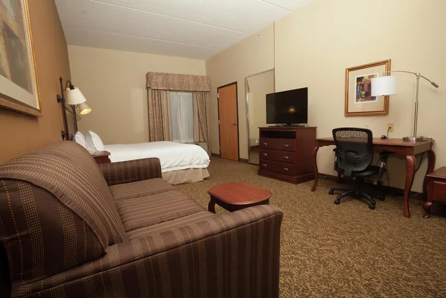 استوديو بسرير كينج مع أريكة لذوي الإعاقة، Hampton Inn Oneonta 4/5