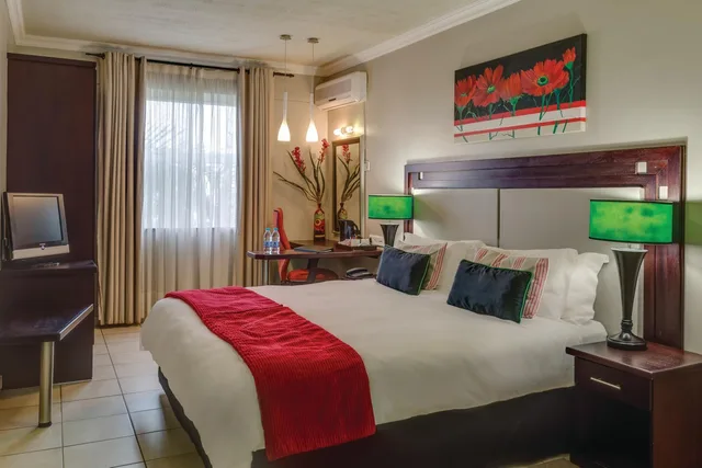 غرفة بسرير مزدوج، Bon Hotel Empangeni 2/9