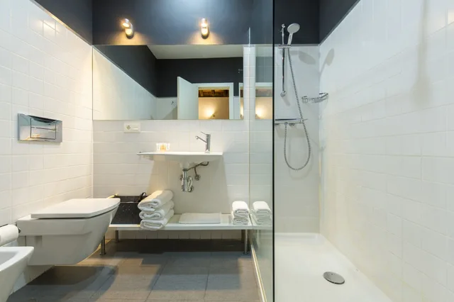 شقة بأربعة أسرّة بغرفتي نوم مع أريكة، Comet Suites Elvira 8/10