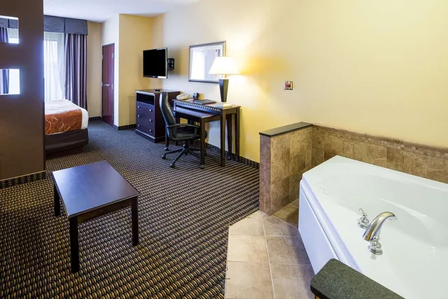 جناح بسرير كينج، Holiday Inn Express Rochester South Mayo Area 2/2