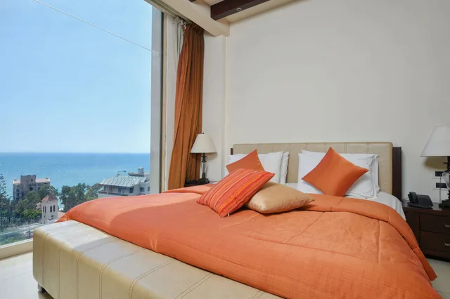 جناح بسرير مزدوج بحوض جاكوزي، Hollywood Inn Hotel 1/2