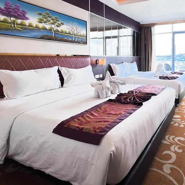 جناح غراند جونيور، Batam City Hotel 5/6