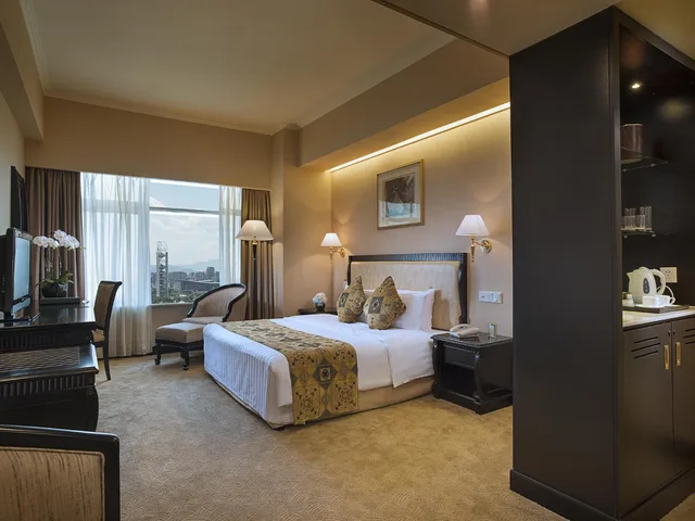 غرفة قياسية بسرير كينج وسرير كوين، Celebrity International Grand 5/5