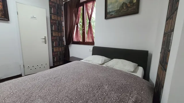 Room, Queen Bed, Lorf Hostel&Coffee 4/9