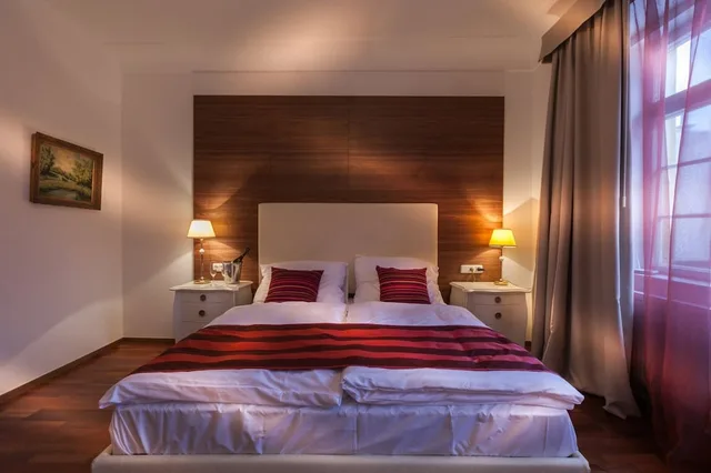 غرفة ديلوكس بسرير كوين، Little King Hotel U Malvaze 5/10