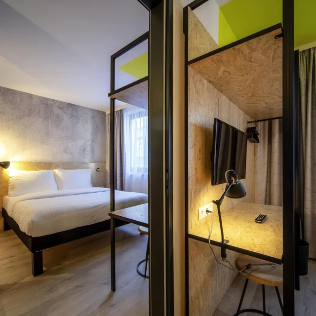 Connecting, Family Suite, Ibis Styles Wien Messe Prater 1/10