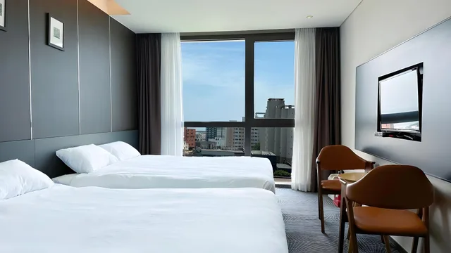 غرفة تنفيذية، Hotel Goldendaisy Seogwipo Ocean 1/1