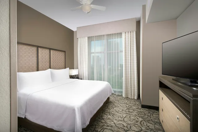 جناح بسرير كينج، Homewood Suites By Hilton Miami Downtown/Brickell 1/3