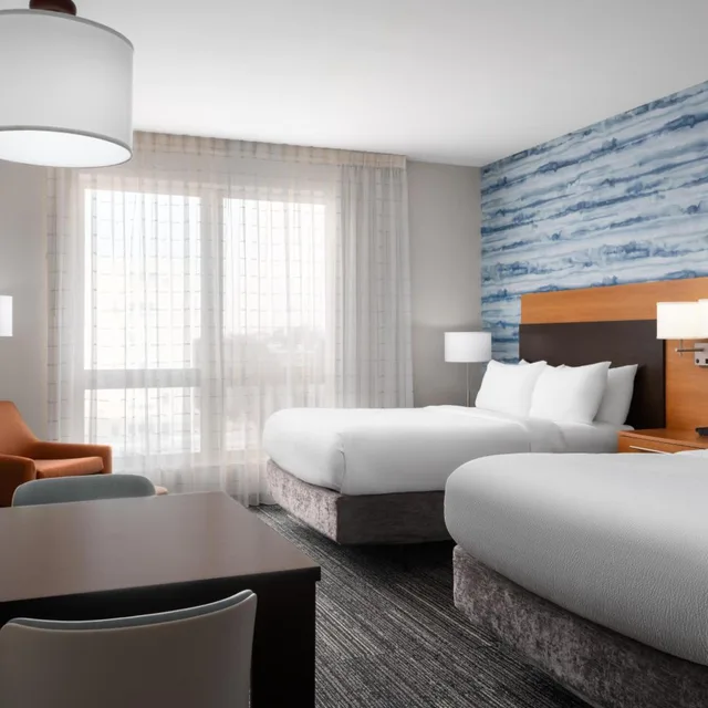 استوديو بسرير كوين، Towneplace Suites Champaign Urbana Campustown 3/7