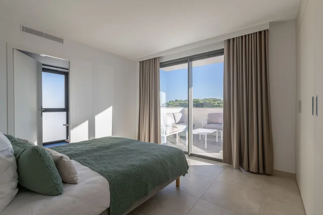 شقة سوبيريور بسرير كوين وسريرين فرديين بشرفة بـ3 غرف نوم مع أريكة، Lagrange Apart Hotel - Les Jardins de l Olympie 2/6