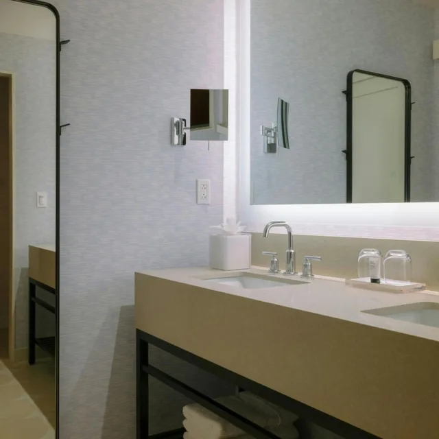 Room, King Bed, Bay View, Sofa, Accessible, Gaylord Pacific Resort & Convention Center 9/9