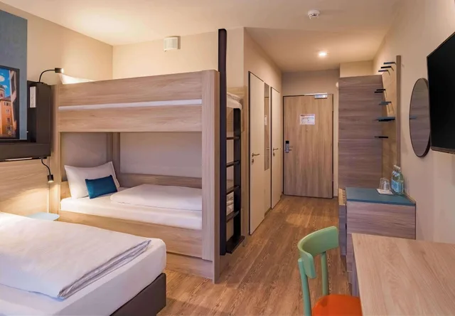 Deluxe, Multiple Beds, Ramada Encore by Wyndham Munich Messe 3/6