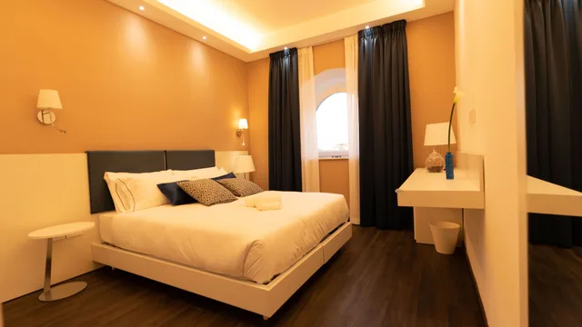 غرفة قياسية بسرير كوين، Palazzo Cappuccini Art Relais 1/10