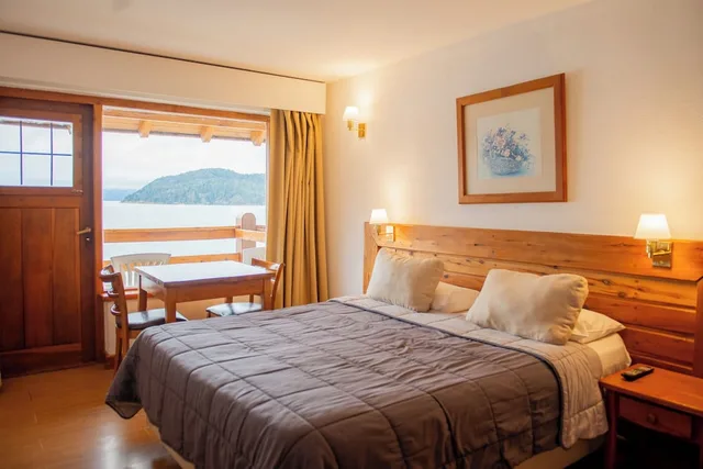 استوديو بسرير كوين، Apart del Lago 7/10