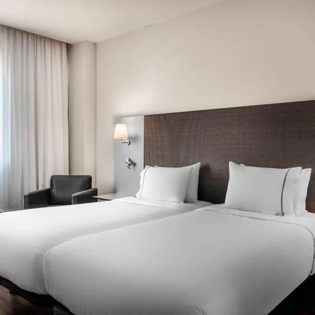 غرفة قياسية بسريرين منفصلين، Ac Hotel Gijon 1/4