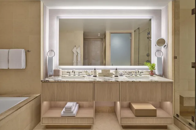 جناح بريميير بسرير كينج بغرفة نوم واحدة بإطلالة، Four Seasons Hotel Silicon Valley At East Palo Alto 2/4