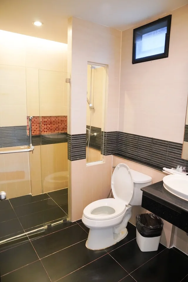 غرفة قياسية بسرير كوين بإطلالة على الحديقة، Silver Sand Samed Hotel & Resort 2/2