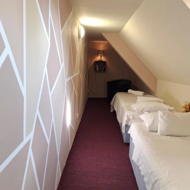 غرفة اقتصادية رباعية، Hotel Unicornis 3/8
