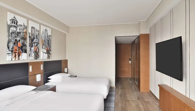 Room, Twin Beds, Hyatt Centric Janakpuri New Delhi (ex. Piccadily Janakpuri) 2/4