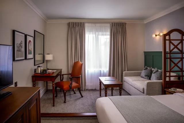 Room, Double Bed, Kettering Park Hotel And Spa 5/7