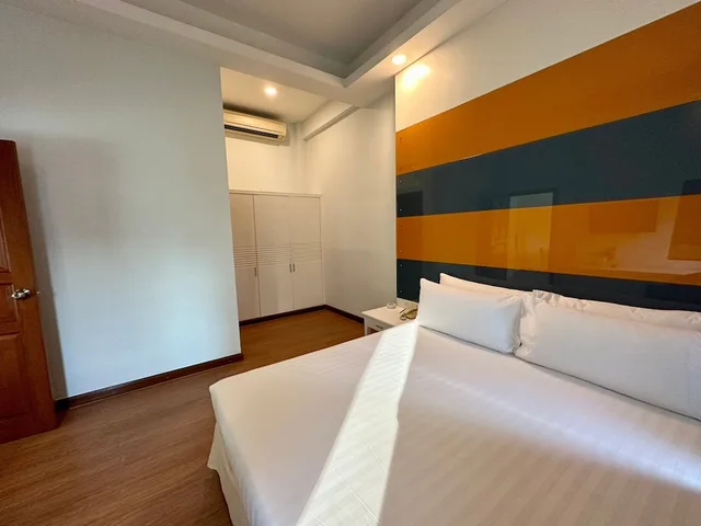 جناح جونيور بسرير كينج، Calypzo Bangkok 4/10