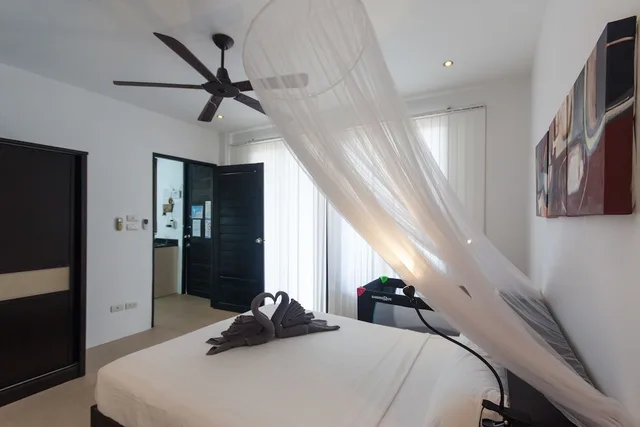 3 Bedrooms, Town House, King and Queen Bed, 2 Bunk Beds, Pool Access, Sai Naam Lanta Residence 2/5