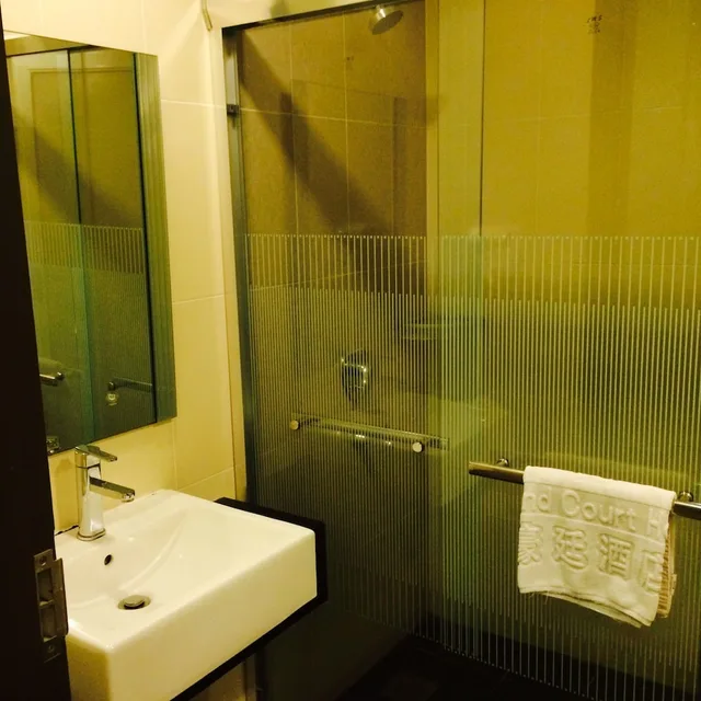Standard, Twin Beds, Grand Court Hotel 4/4