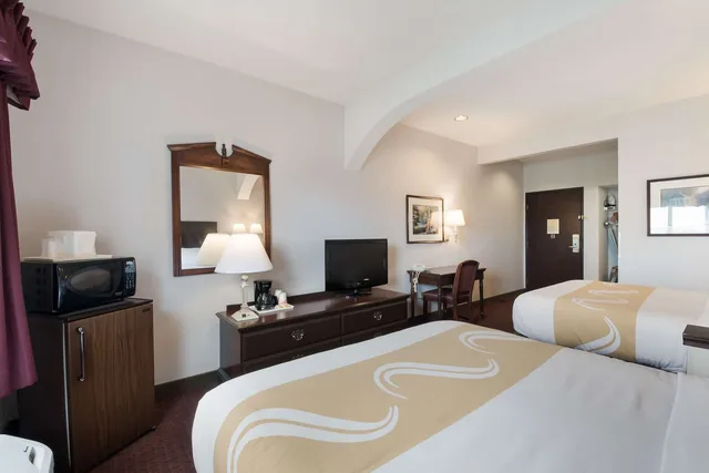 جناح بسريرين كوين، Quality Inn Grand Suites Bellingham 2/4