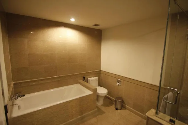 غرفة جونيور بسرير كينج بإطلالة على المدينة بغرفة نوم واحدة، Diradja Hotel 9/9