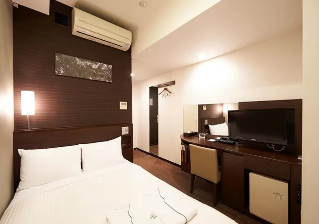 Room, Semi Double Bed, Sotetsu Fresa Inn Hamamatsucho Daimon 1/7
