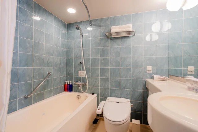 غرفة بريميير بسريرين منفصلين مع سرير إضافي للمدخنين، Richmond Hotel Premier Musashikosugi 3/3