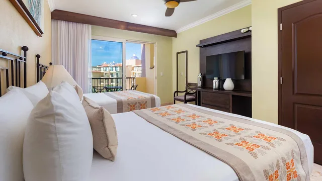 2 Bedrooms, Ocean, Suite, Villa del Palmar Flamingos Beach Resort and Spa 2/2