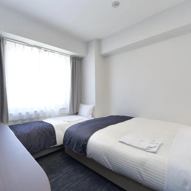 غرفة مفردة مع أريكة، Hotel Port Plaza Chiba 1/4