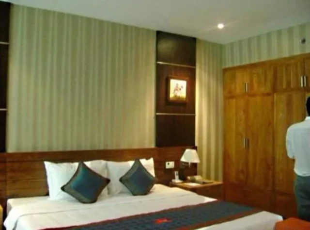 غرفة ديلوكس بسريرين منفصلين بإطلالة على المدينة بغرفة نوم واحدة، Petro Hotel 6/9
